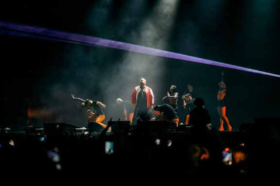 &Rcy;&ucy;&kcy;&icy; &Vcy;&vcy;&iecy;&rcy;&khcy;&excl;